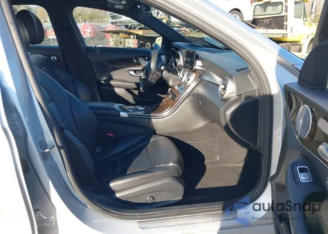 2019 Mercedes-Benz C 300 4Matic из США, поврежденный, VIN 55SWF8EB2KU290598